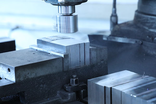 深圳自動點膠機設(shè)備