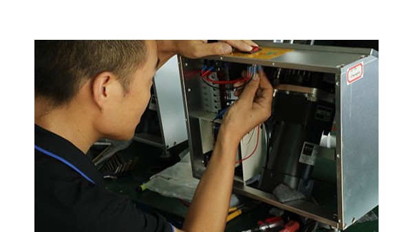 分板機(jī)怎么選才能避免踩雷