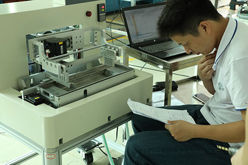 自動(dòng)點(diǎn)膠機(jī)廠(chǎng)家