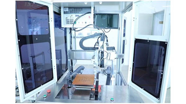 自動點膠機(jī)的精度