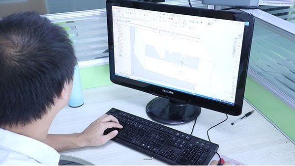 自動點膠機(jī)